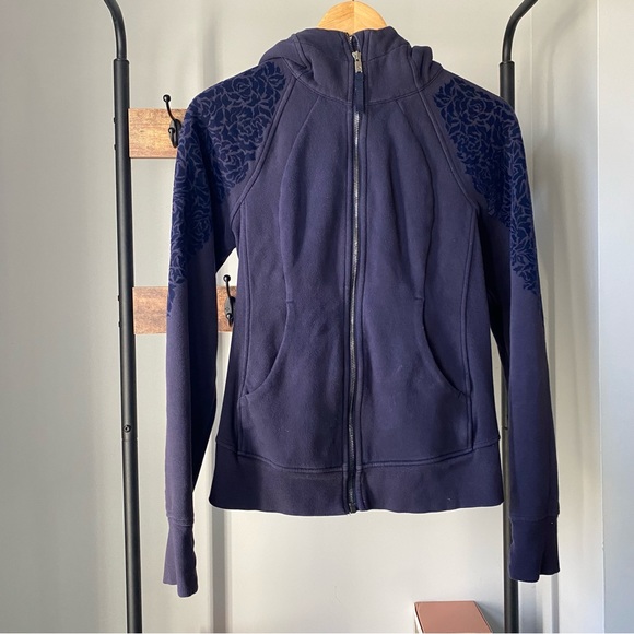 Lululemon women’s full zip long sleeves hooded sweaters with pocket size 4 - Picture 3 of 8